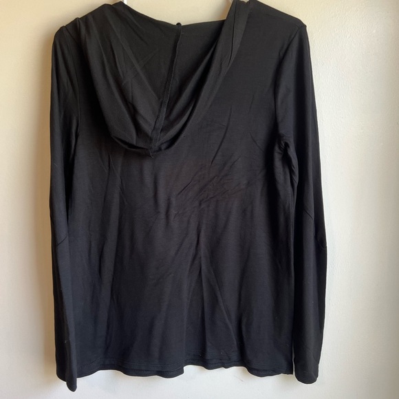 Retrology Top - Picture 2 of 9